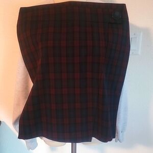 Wrap around skirt with large side button